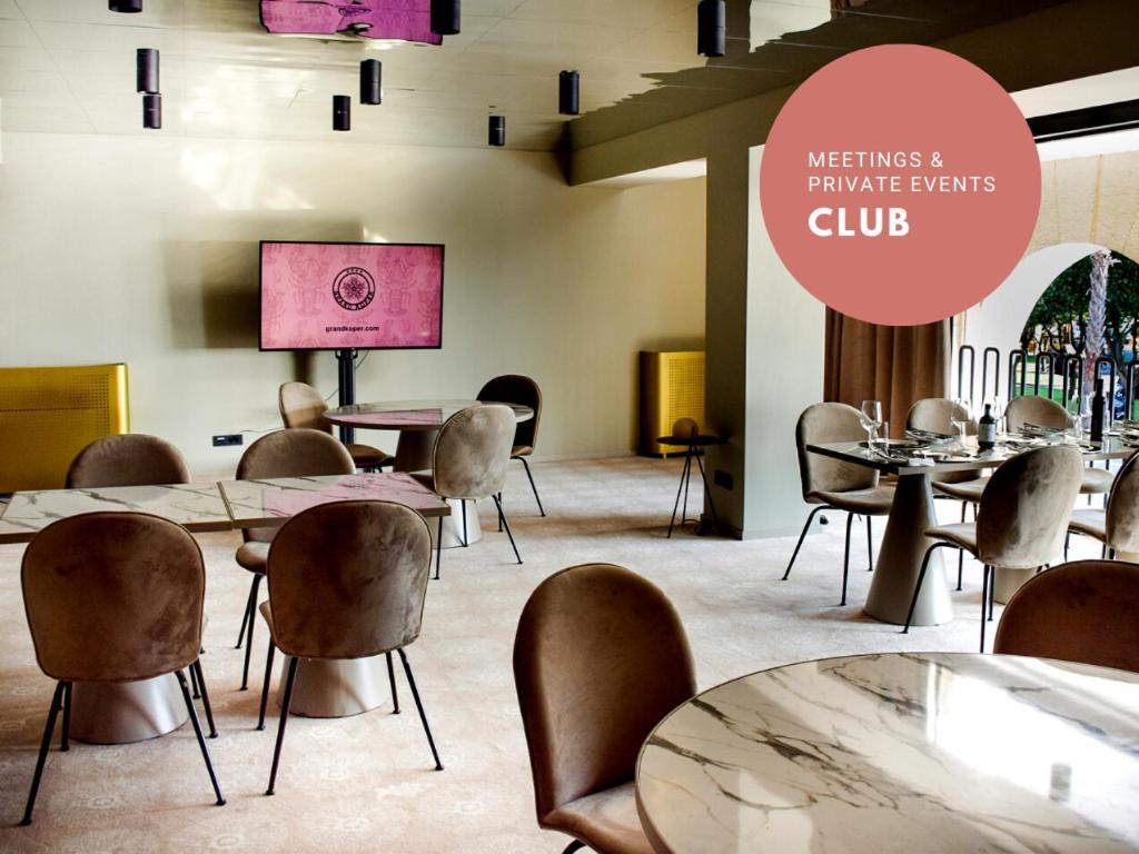 Hotel Grand קופר מראה חיצוני תמונה